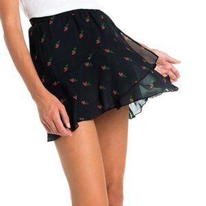 NWT Wildfox Couture Black Rosebuds Bethany Skirt in size Medium!